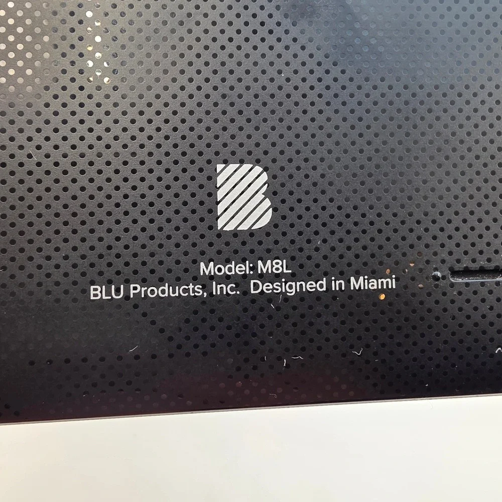BLU‎ M8L Android Tablet 8 inch Display Black Cracked Screen For Parts Repair O5